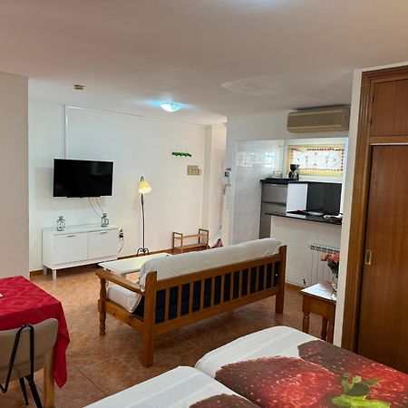 Apartamentos Turisticos Yamasol Фуeнхирола Екстериор снимка