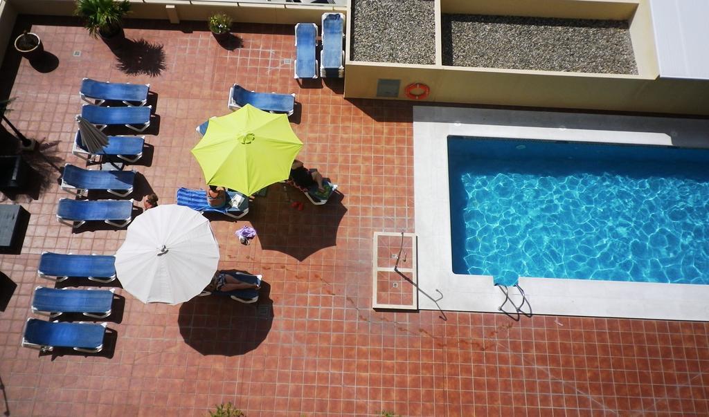 Apartamentos Turisticos Yamasol Фуeнхирола Екстериор снимка